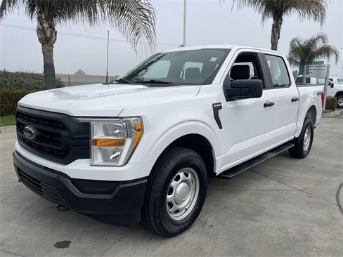Used 2021 Ford F150 XL w/ Trailer Tow Package image 4