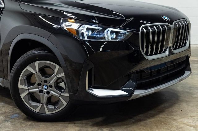 Certified 2025 BMW X1 xDrive28i w/ Convenience Package AWD/4WD image 5