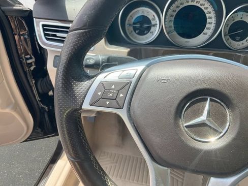 Used 2014 Mercedes-Benz E 350 4MATIC Sedan image 20