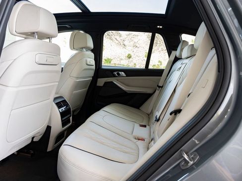 Certified 2024 BMW X5 sDrive40i w/ Premium Package RWD image 21