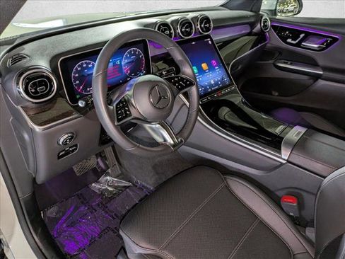 Certified 2025 Mercedes-Benz GLC 300 4MATIC image 10