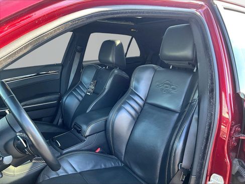 Used 2023 Chrysler 300 C RWD image 21