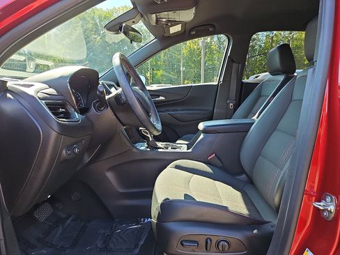 Certified 2024 Chevrolet Equinox RS image 13