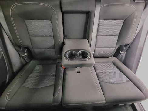 Used 2024 GMC Terrain SLE image 24