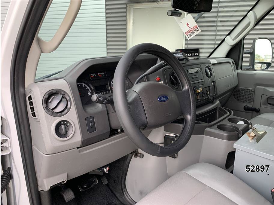 Used 2014 Ford E-350 and Econoline 350 Super Duty RWD image 30