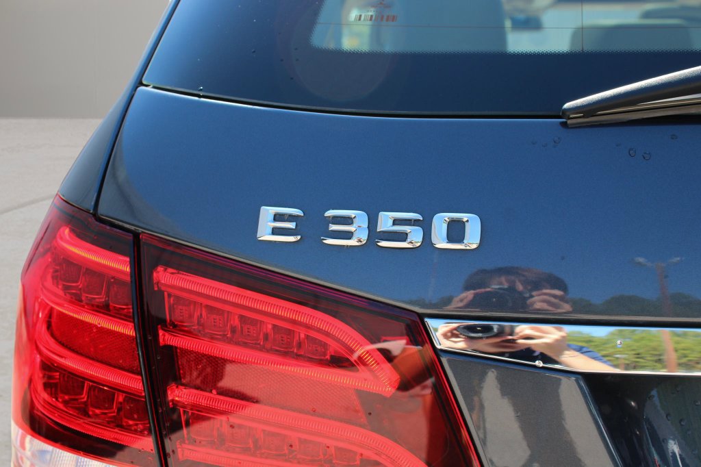 Used 2016 Mercedes-Benz E 350 4MATIC Wagon image 32