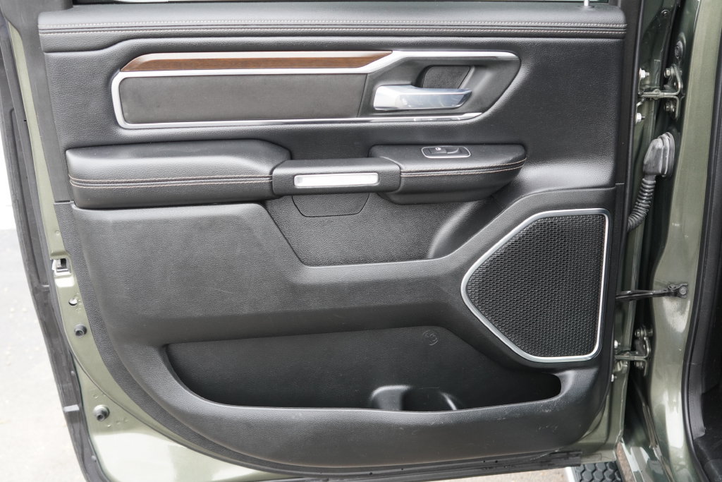 Used 2021 RAM 1500 Laramie AWD/4WD image 28