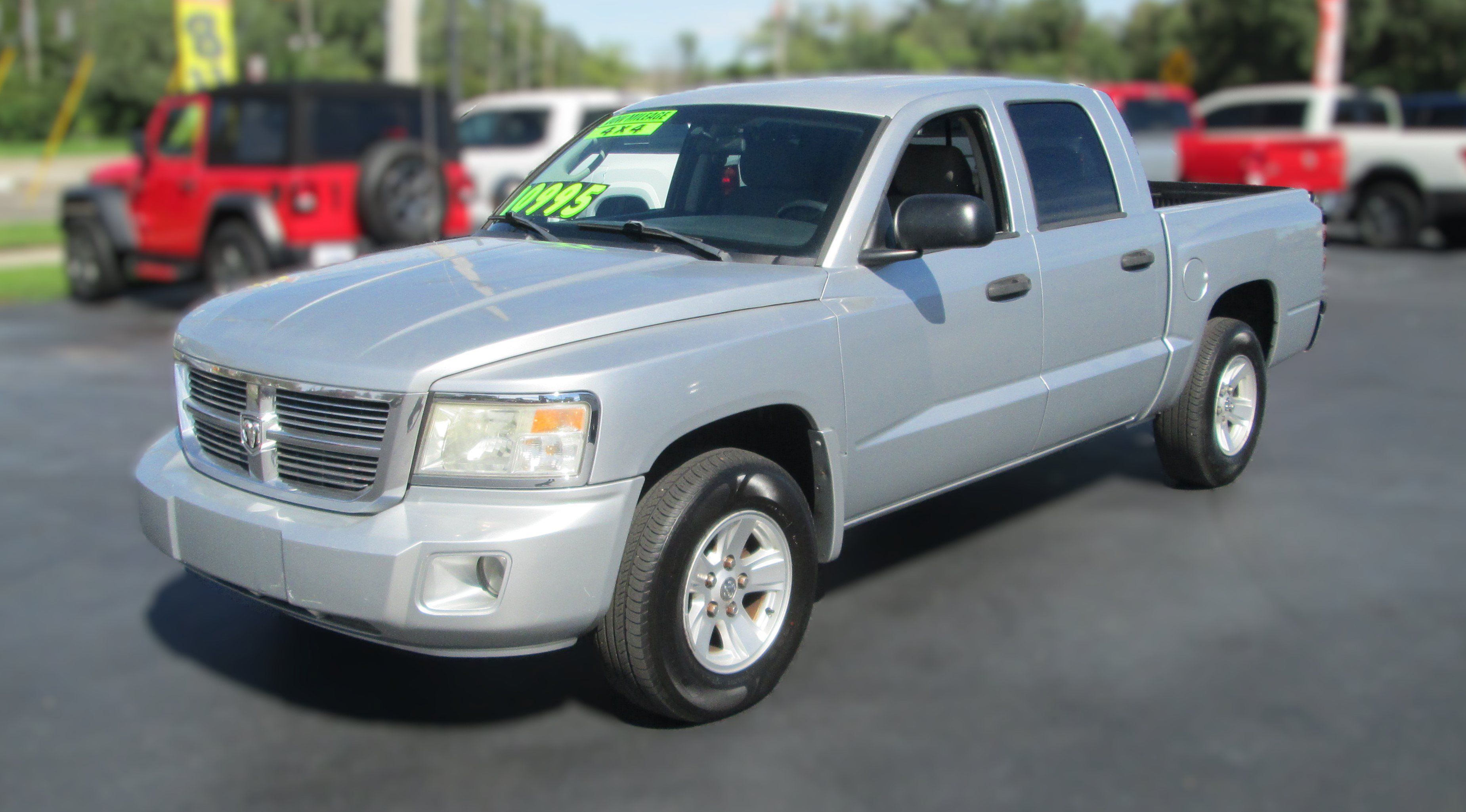 Used 2008 Dodge Dakota SLT w/ Trailer Tow Group AWD/4WD image 2