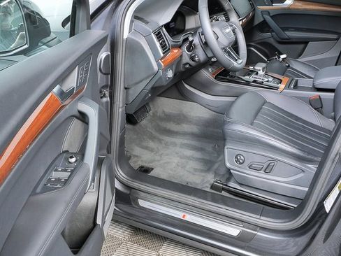 Used 2022 Audi Q5 2.0T Premium Plus w/ Premium Plus Package image 8