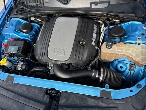 Used 2019 Dodge Challenger R/T w/ Plus Package image 28