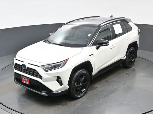 Used 2021 Toyota RAV4 XSE w/ XSE Grade Weather Package image 35