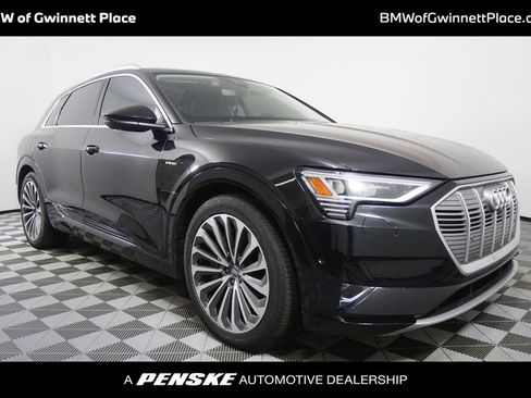 Used 2019 Audi e-tron Prestige w/ Prestige Package image 1