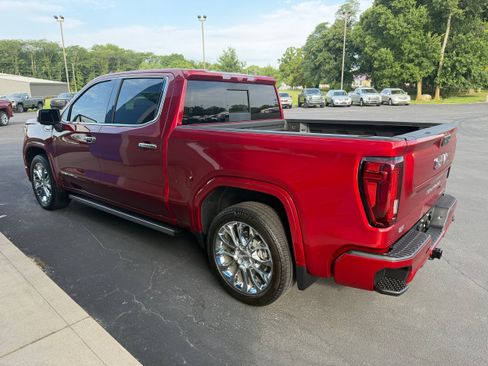 Used 2024 GMC Sierra 1500 Denali AWD/4WD image 10