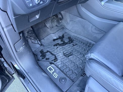 Used 2020 Audi Q5 2.0T Titanium Premium Plus w/ Premium Plus Package image 21