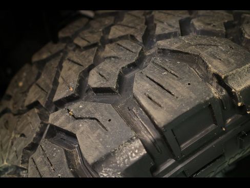 Used 2023 Chevrolet Silverado 1500 Custom w/ LPO, Dark Essentials Package image 26