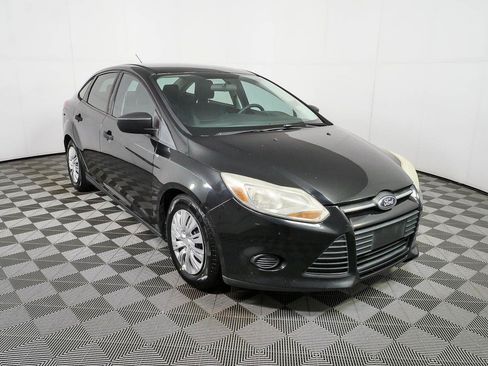 Used 2014 Ford Focus S FWD image 1