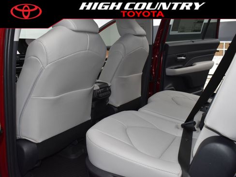 New 2026 Toyota Grand Highlander Limited image 12