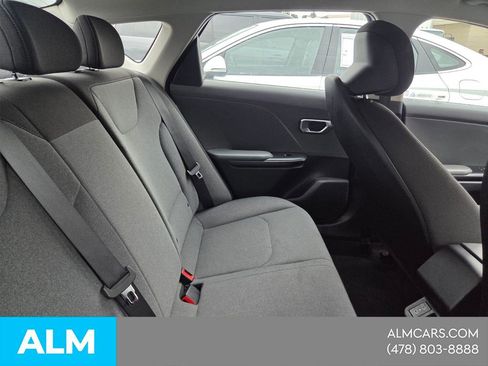 Used 2025 Kia K4 FWD image 14