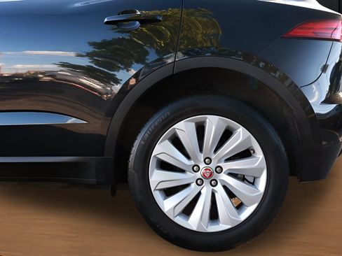Used 2019 Jaguar E-PACE SE AWD/4WD image 11