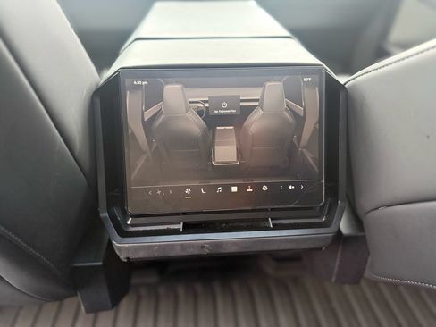 Used 2024 Tesla Cybertruck AWD Crew Cab image 19