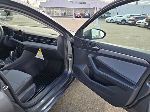 New 2026 Volkswagen Jetta SE FWD image 41