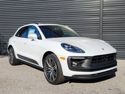 New 2026 Porsche Macan GTS image 9