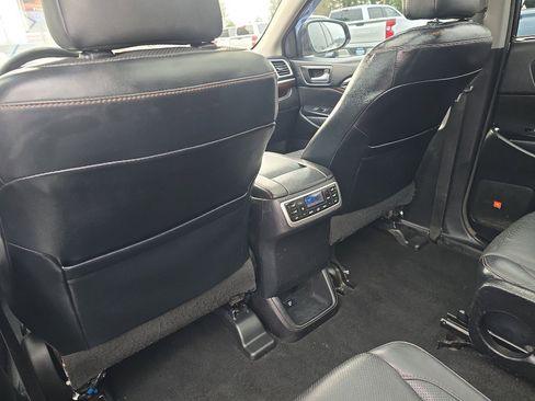 Used 2014 Toyota Highlander Limited Platinum image 20