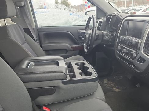 Used 2017 GMC Sierra 1500 SLE w/ SLE Value Package image 6