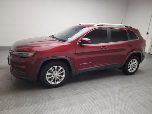 Used 2019 Jeep Cherokee Latitude w/ Popular Appearance Group FWD image 2