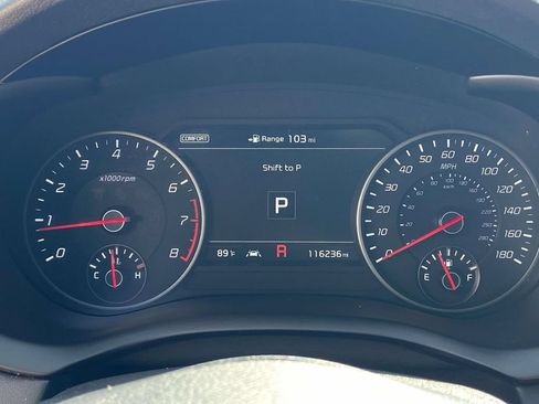 Used 2018 Kia Stinger GT2 AWD/4WD image 37