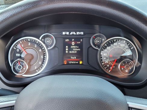 Used 2024 RAM 2500 Tradesman w/ Chrome Appearance Group AWD/4WD image 28