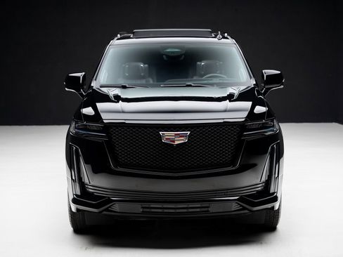 Used 2024 Cadillac Escalade Sport Platinum w/ LPO, Floor Liner Package image 5