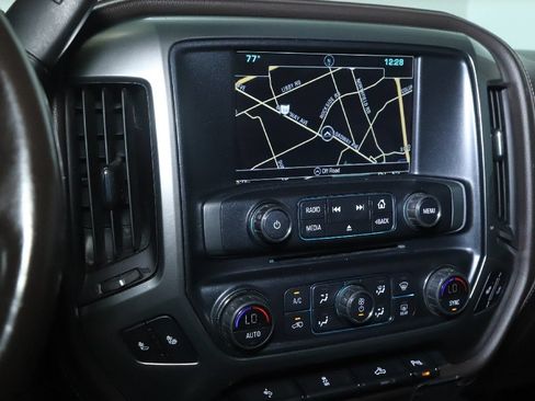 Used 2016 Chevrolet Silverado 1500 LTZ w/ LTZ Plus Package AWD/4WD image 27