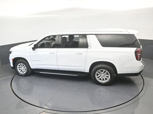 Used 2024 Chevrolet Suburban LT image 53