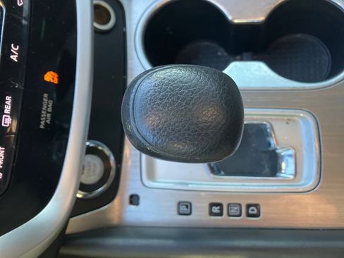 Used 2017 Nissan Murano S image 17