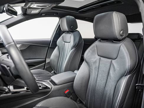 Used 2023 Audi A4 2.0T Premium w/ Convenience Package image 11