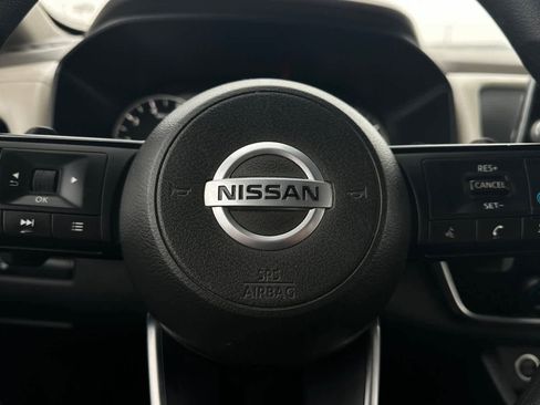 Used 2021 Nissan Rogue SV image 25