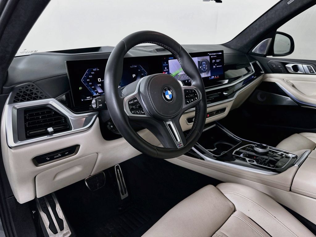 Used 2024 BMW X7 M60i w/ Executive Package AWD/4WD image 9