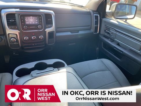 Used 2021 RAM 1500 Classic SLT image 18