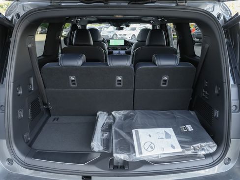New 2026 INFINITI QX80 4WD w/ Sport Exterior Package image 33