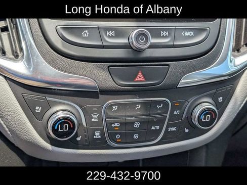 Used 2020 Chevrolet Equinox Premier FWD image 22