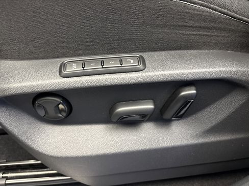 Used 2026 Volkswagen Atlas SEL Premium R-Line image 13