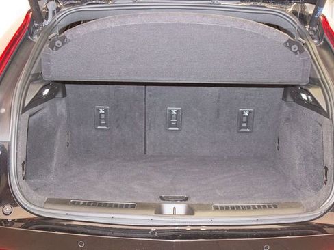 Used 2023 Cadillac XT4 Premium Luxury w/ Enhanced Visibility Package image 14