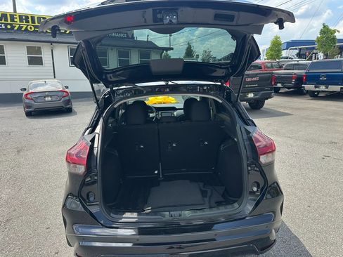 Used 2021 Nissan Kicks S image 13