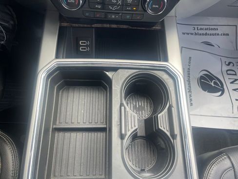 Used 2017 Ford F250 Lariat w/ Chrome Package image 27