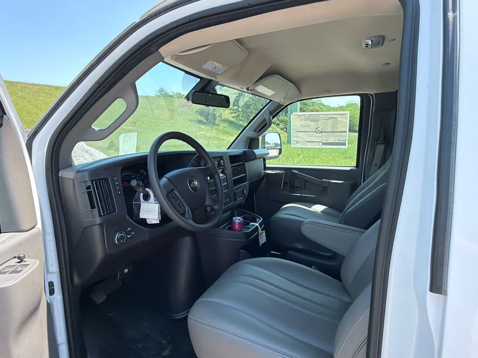 New 2025 Chevrolet Express 3500 w/ Driver Convenience Package RWD image 20