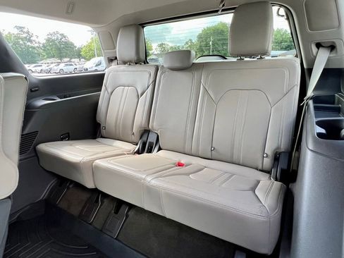 Used 2021 Ford Expedition Limited image 20