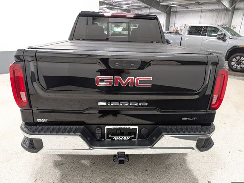 Used 2020 GMC Sierra 1500 SLT w/ SLT Convenience Package AWD/4WD image 4