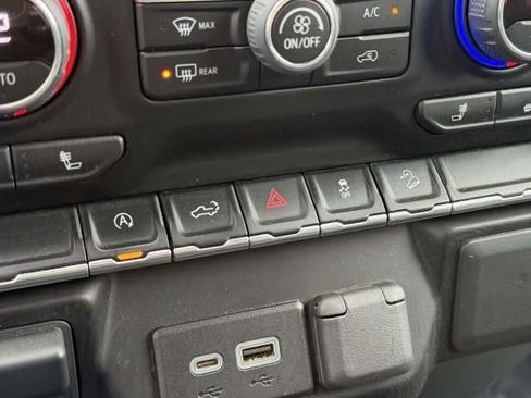 Used 2021 Chevrolet Silverado 1500 RST image 28