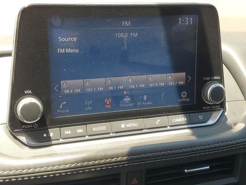 Used 2023 Nissan Rogue SV FWD image 21
